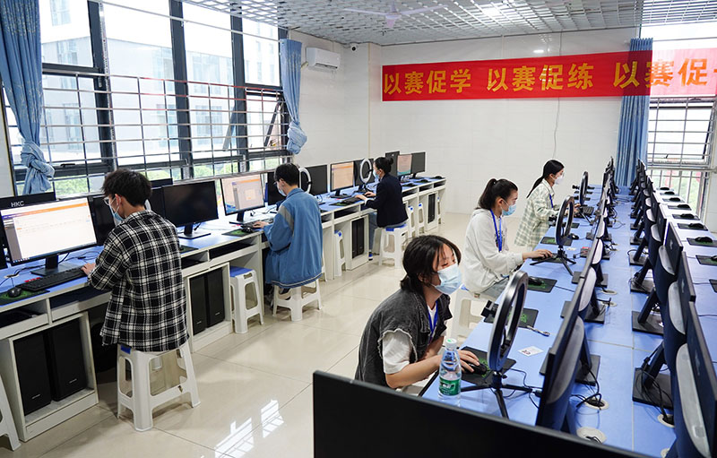 匠心筑夢·技贏未來 漣源市2022年職業技能大賽技術服務紀實